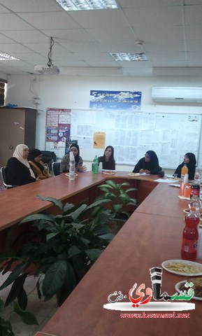 الثانوية الجديدة تستضيف طلاب المناظرة باللغة العربية للواء المركز لاجراء التدريبات لسلسلة لقاءات.